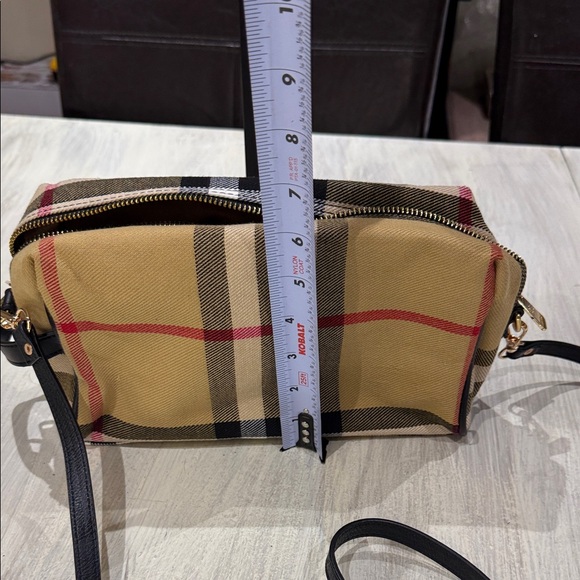 Designer Beige and Black Crossbody Bag with Red Accents - Picture 9 of 10